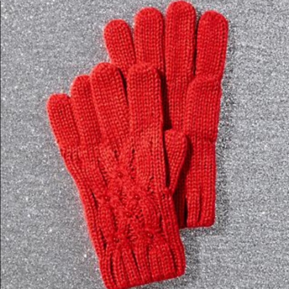 Cable knit gloves NEW